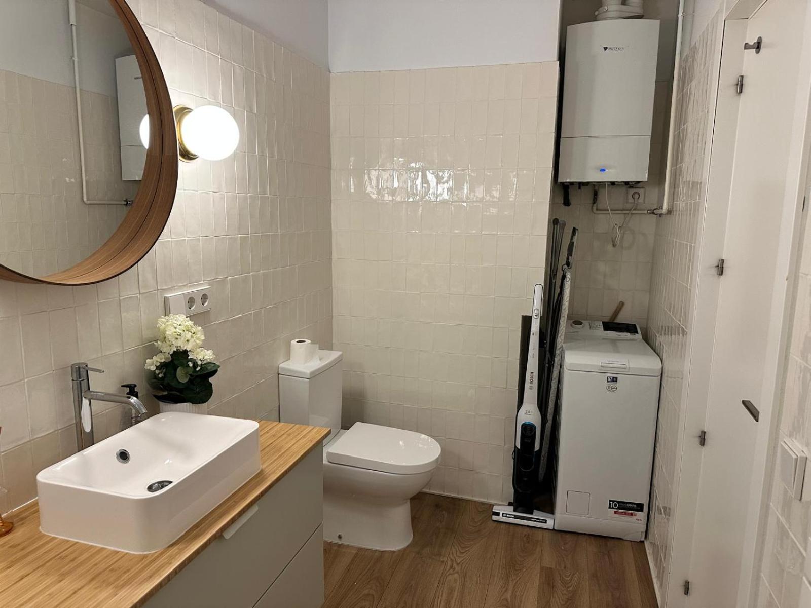 Moderno Apartamento En Pleno Centro Madrid Eksteriør billede
